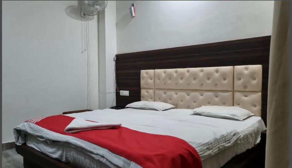 Hill Stone Mussorie Hotel มัสซูรี ภายนอก รูปภาพ